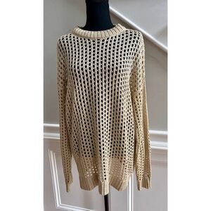 Woman’s Crocheted Open Knit Daytrip Sweater size L NWOT